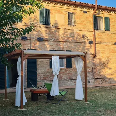 住宿加早餐酒店 Cervare 3*